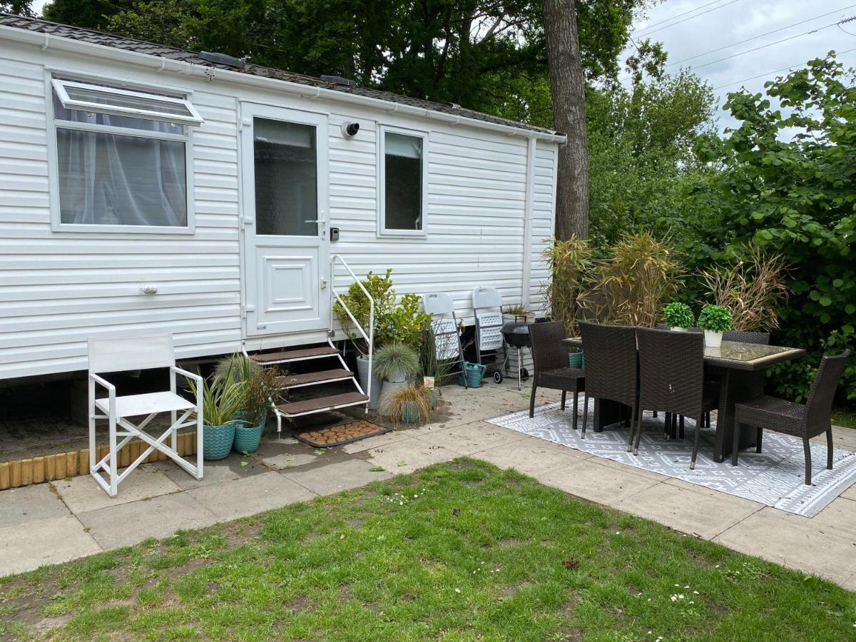 Cosy, Coastal Themed Holiday Home, Rockley Park, Poole, Dorset Ngoại thất bức ảnh