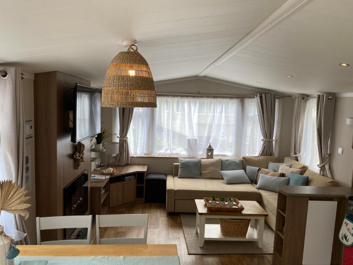 Cosy, Coastal Themed Holiday Home, Rockley Park, Poole, Dorset Ngoại thất bức ảnh