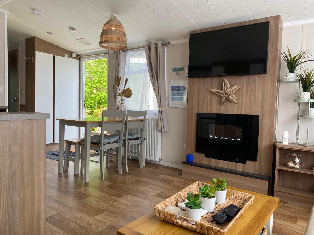 Cosy, Coastal Themed Holiday Home, Rockley Park, Poole, Dorset Ngoại thất bức ảnh